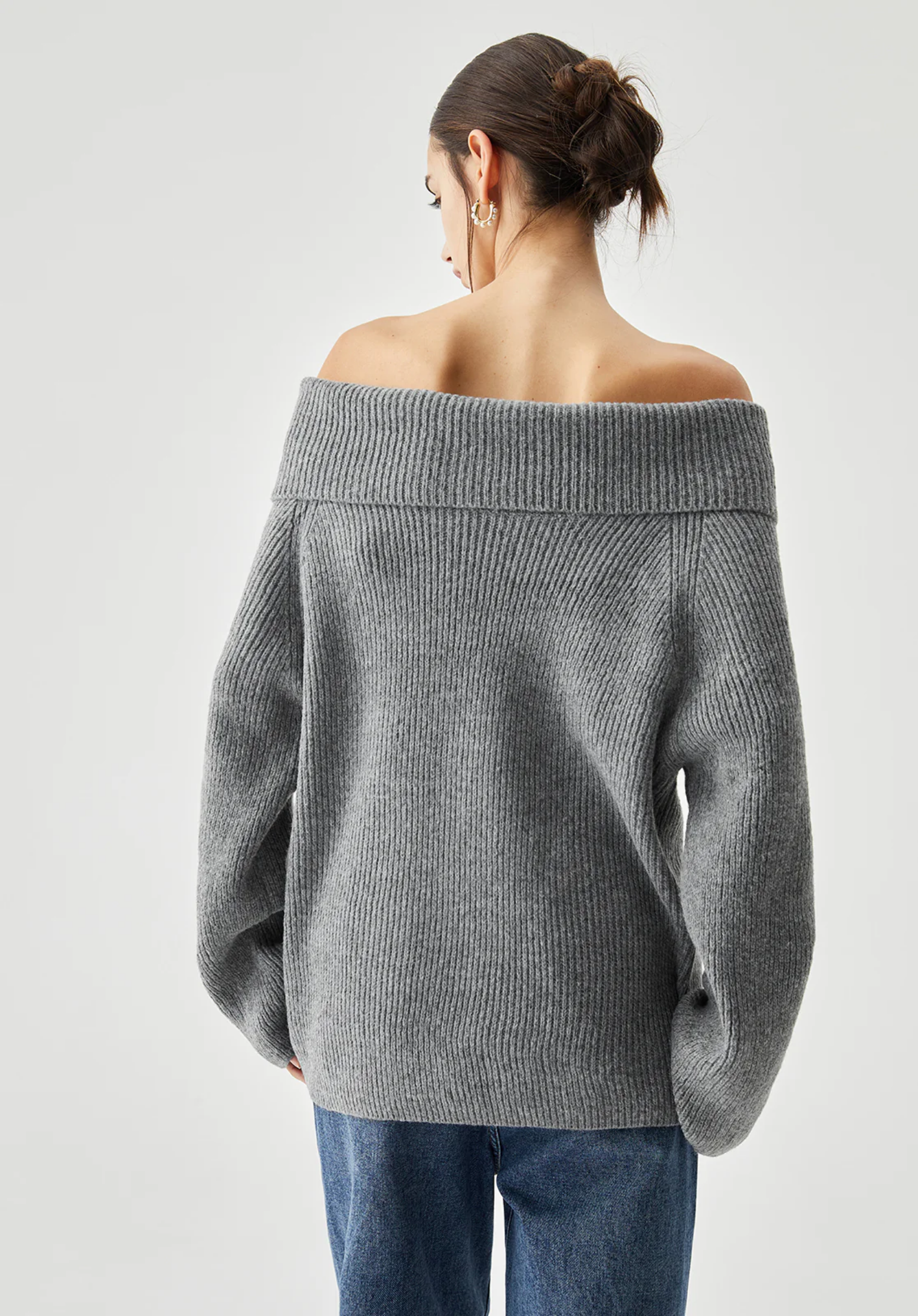 Gebreide off-shoulder trui